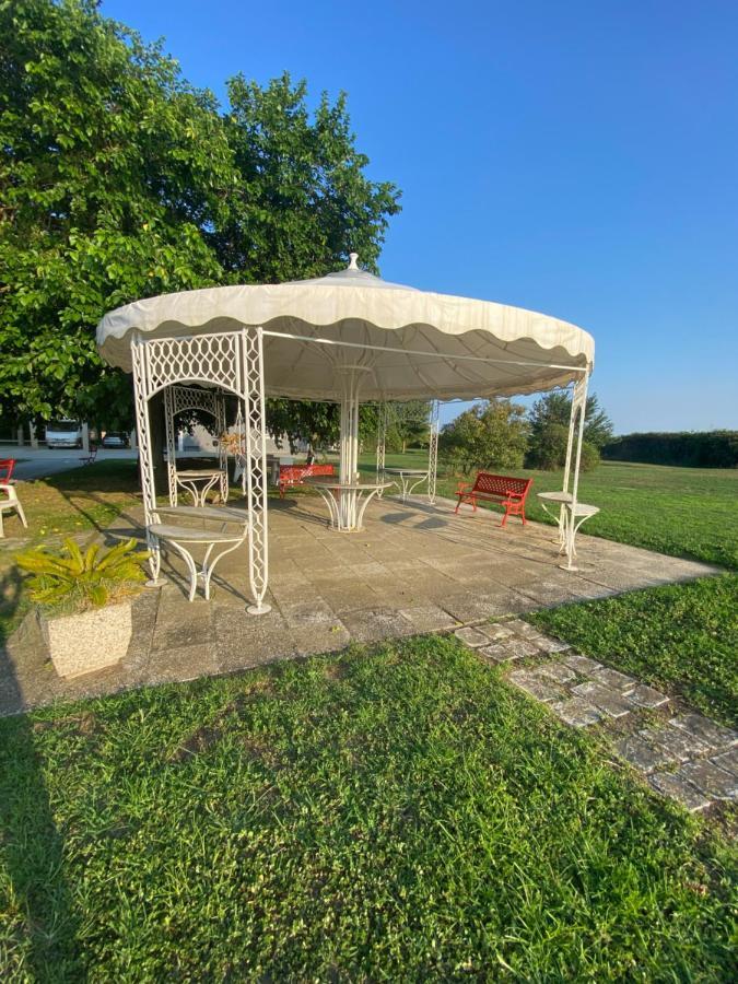 Bed and Breakfast Tra Campagna E Mare Лідо-делле-Націоні Екстер'єр фото